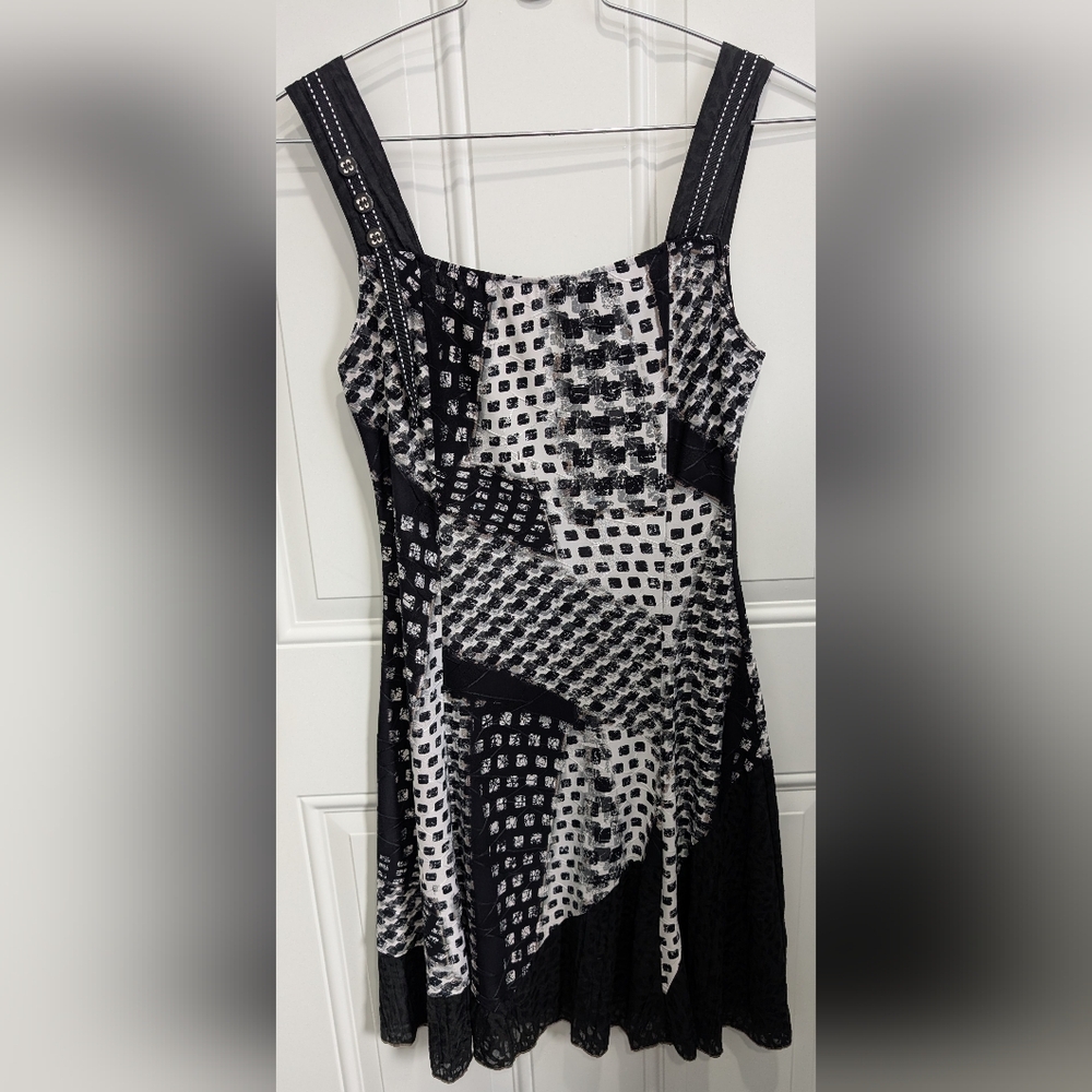 Bali Black and White Patterned Dress